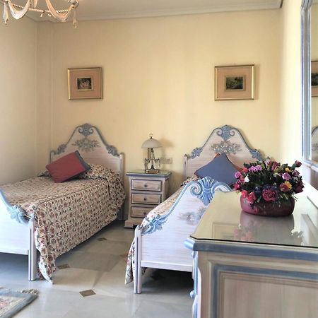 Riyadh House Marbella Apartment ภายนอก รูปภาพ
