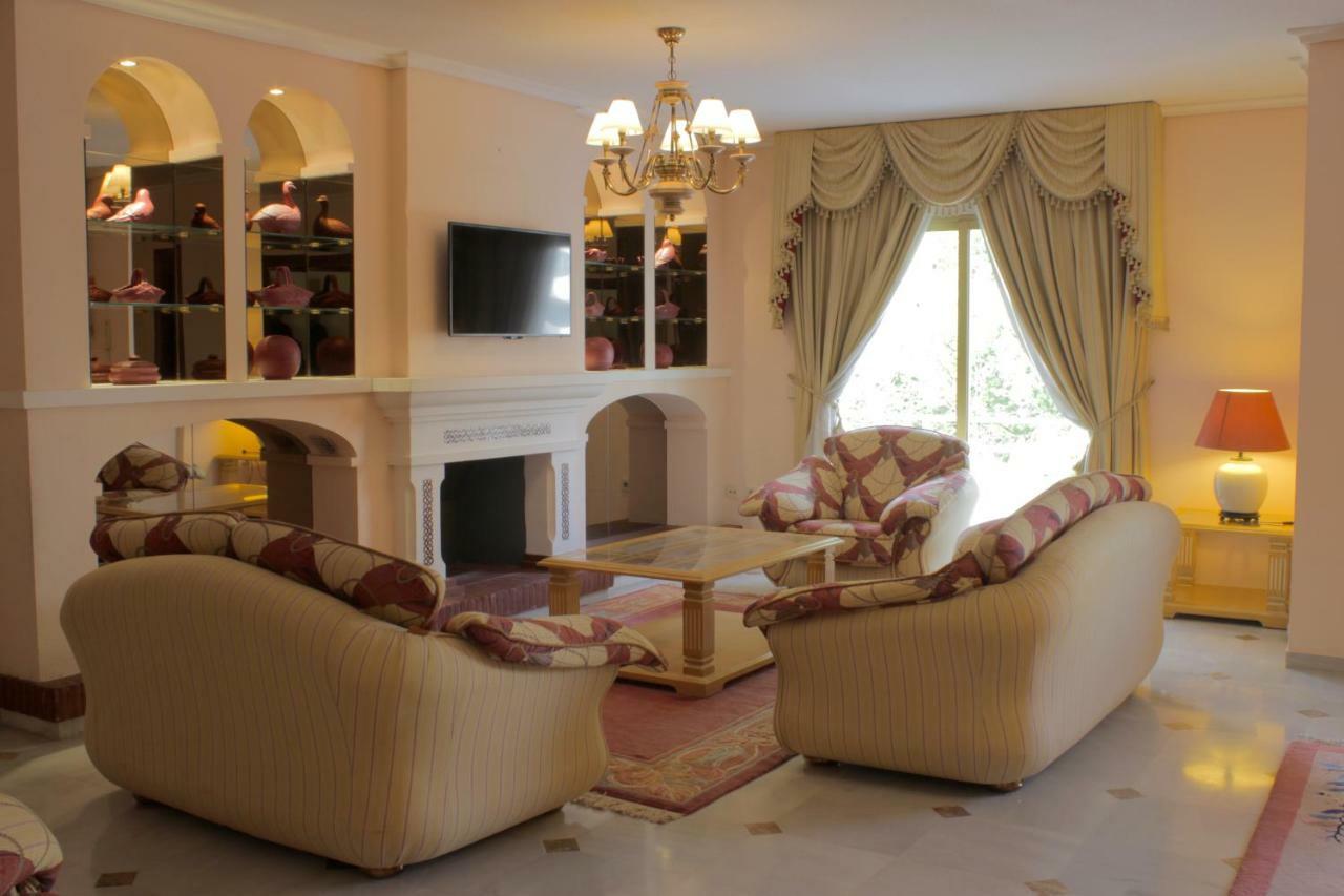 Riyadh House Marbella Apartment ภายนอก รูปภาพ