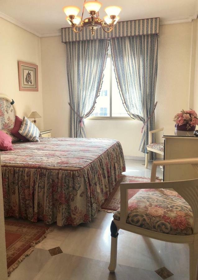Riyadh House Marbella Apartment ภายนอก รูปภาพ