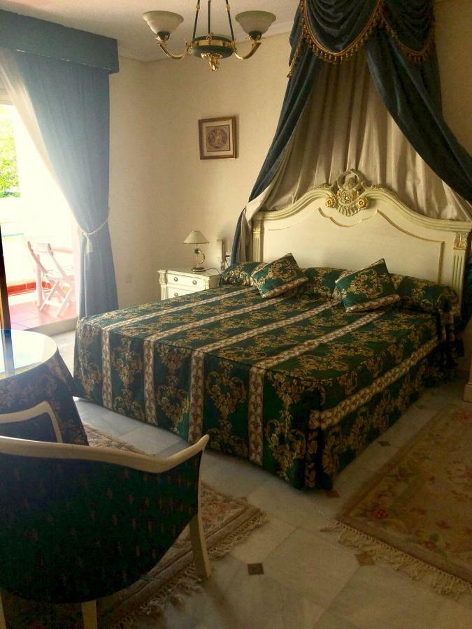 Riyadh House Marbella Apartment ภายนอก รูปภาพ