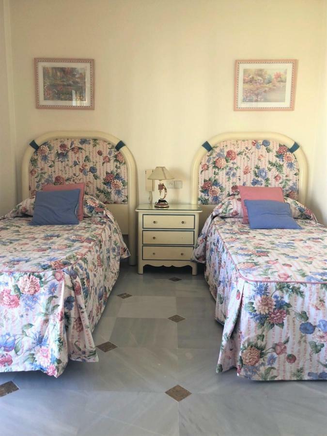 Riyadh House Marbella Apartment ภายนอก รูปภาพ