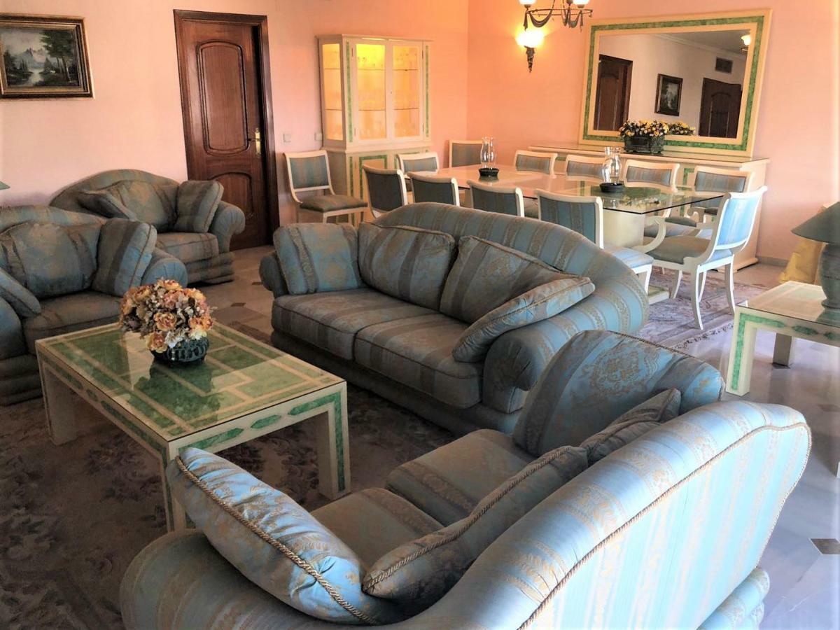 Riyadh House Marbella Apartment ภายนอก รูปภาพ