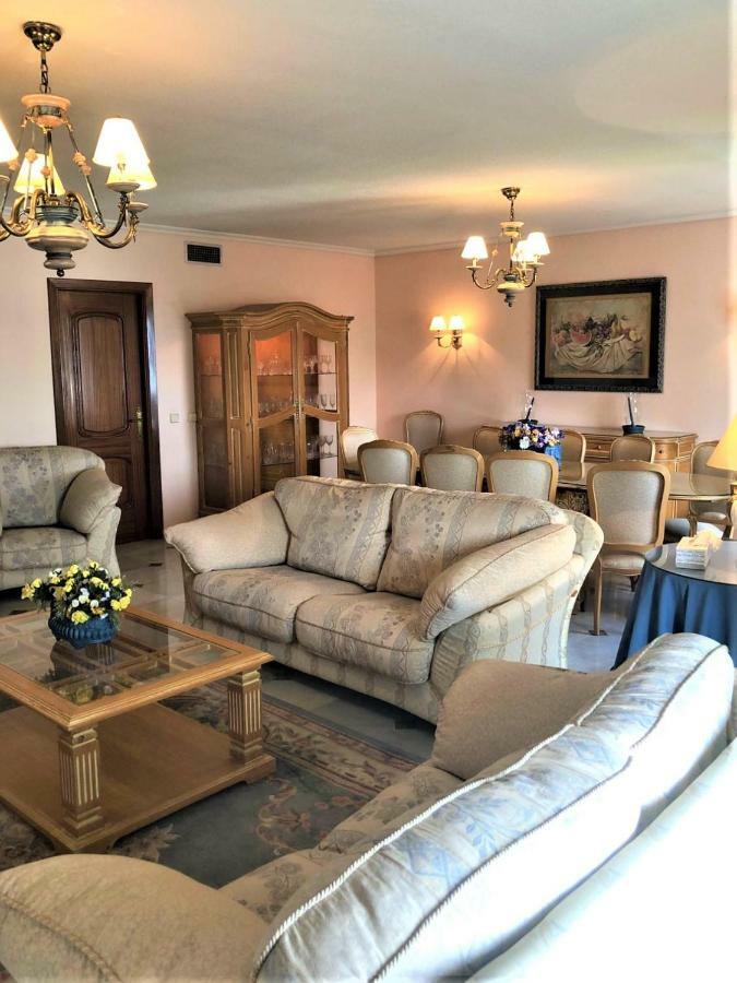 Riyadh House Marbella Apartment ภายนอก รูปภาพ
